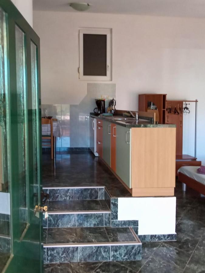 Apartmani Frka Sali Exterior photo